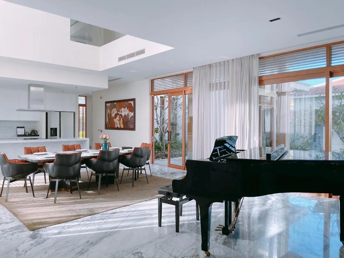 Luxury Pool Villa Close To The Private Beach Da Nang
