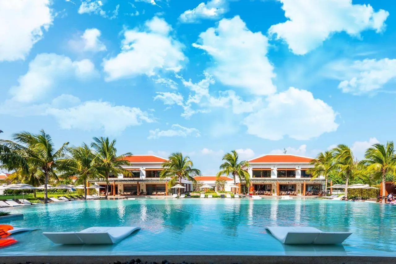 Luxury Pool Villa Close To The Private Beach Da Nang