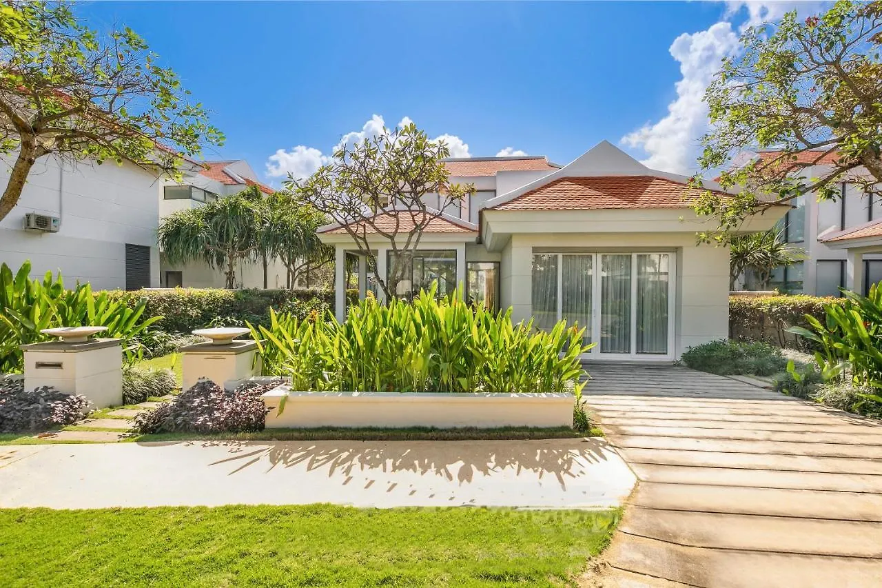 Luxury Pool Villa Close To The Private Beach Da Nang 0*,  Vietnam