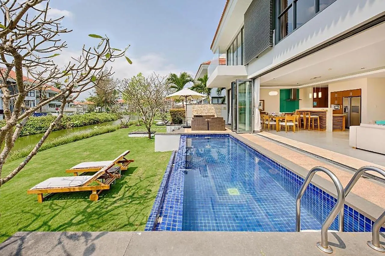 Luxury Pool Villa Close To The Private Beach Da Nang
