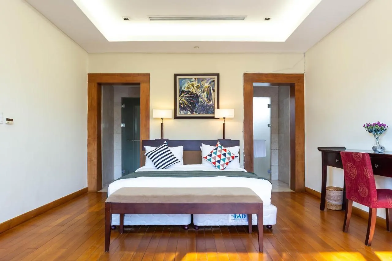 Luxury Pool Villa Close To The Private Beach Da Nang