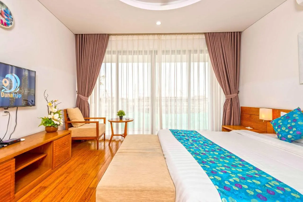 Luxury Pool Villa Close To The Private Beach Da Nang