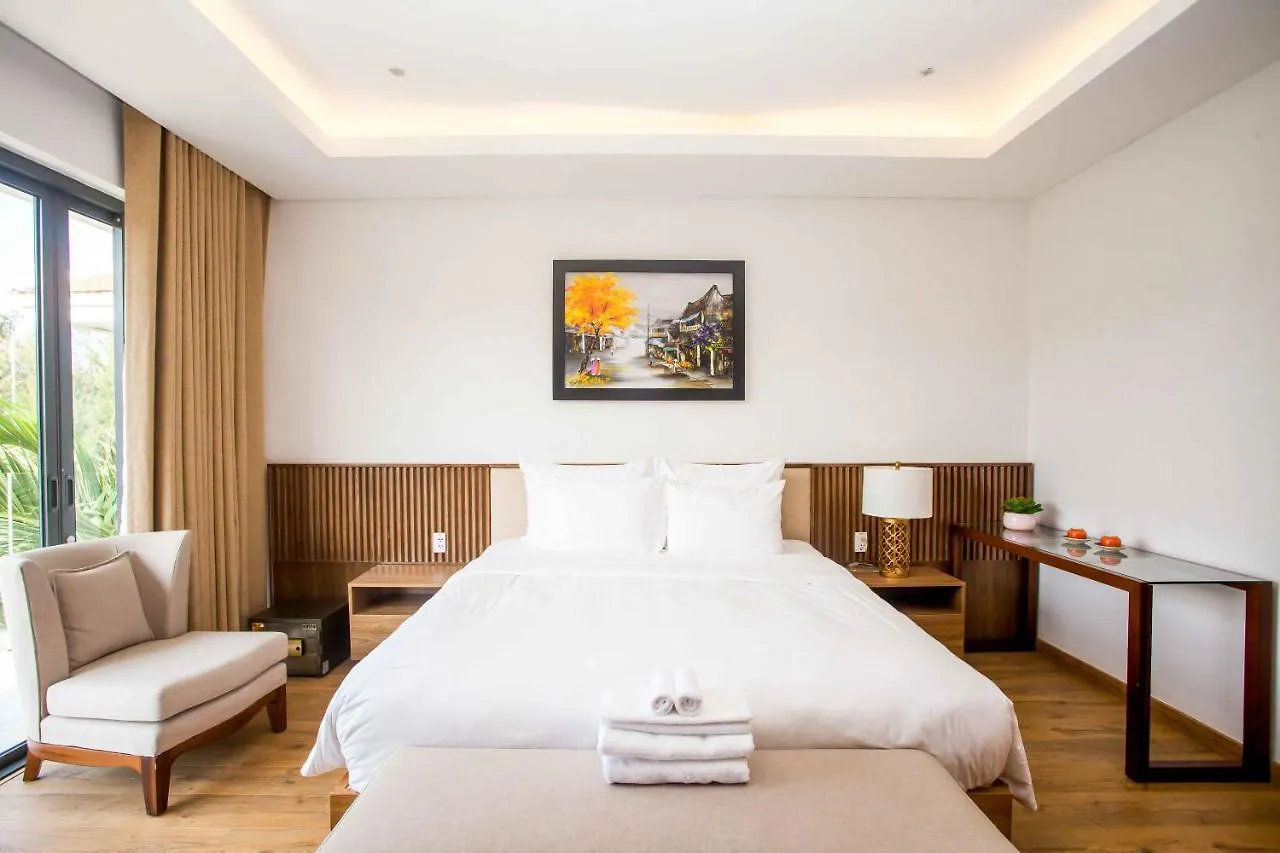 Luxury Pool Villa Close To The Private Beach Da Nang Vietnam