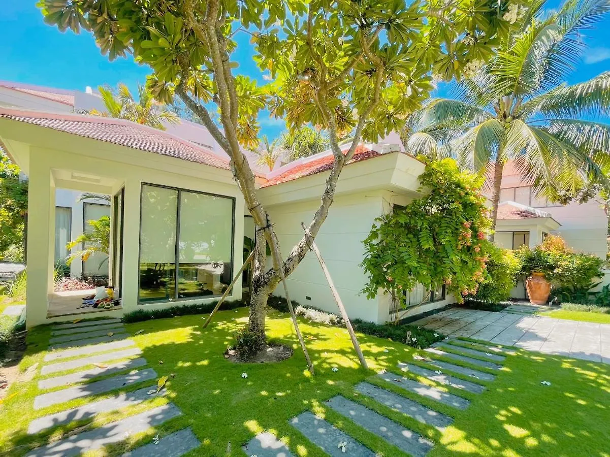 Luxury Pool Villa Close To The Private Beach Da Nang Vietnam