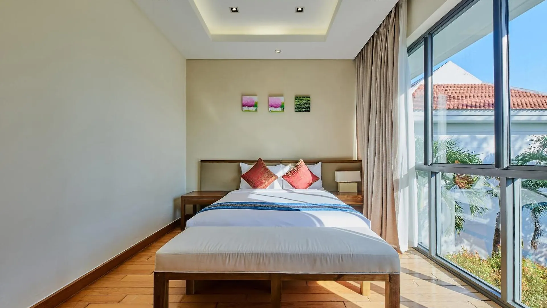 Luxury Pool Villa Close To The Private Beach Da Nang