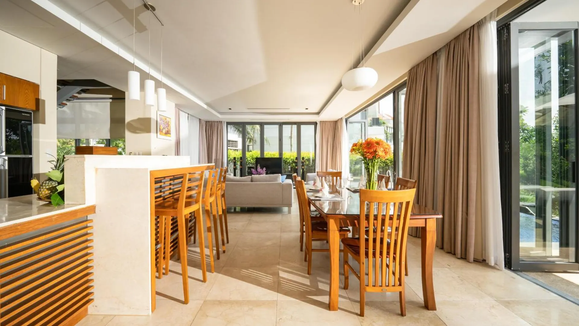 Luxury Pool Villa Close To The Private Beach Da Nang
